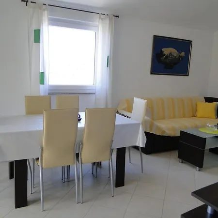 Appartement Niva 2 Mit Blick Auf Wasser By Interhome