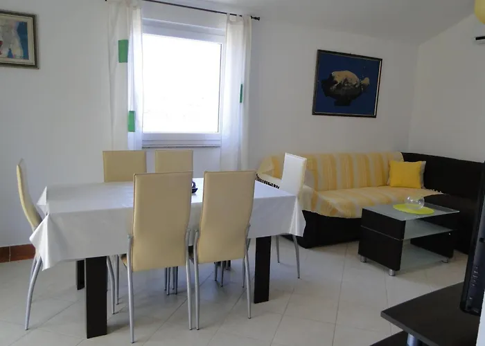 Appartement Niva 2 Mit Blick Auf Wasser By Interhome